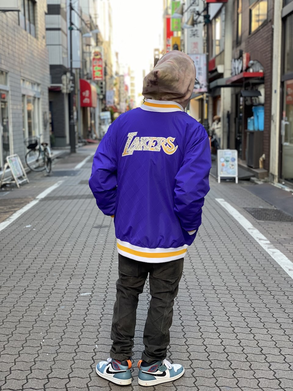 Purple Lakers style