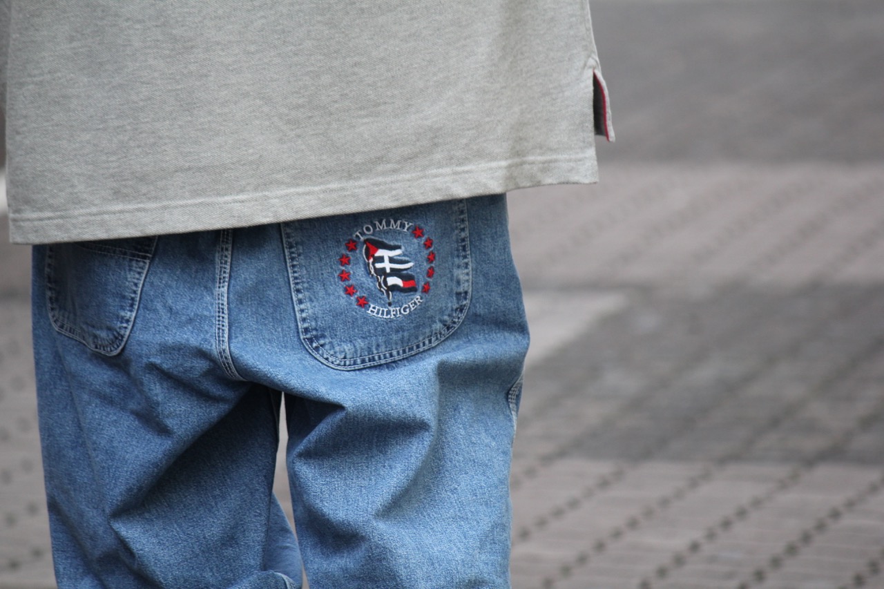 Baggy Tommy Hilfiger style